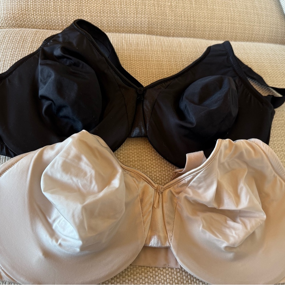 Elegant Black/Cream Women's Warner’s  42D Underwire Bras 2 bras Like New - Picture 2 of 5